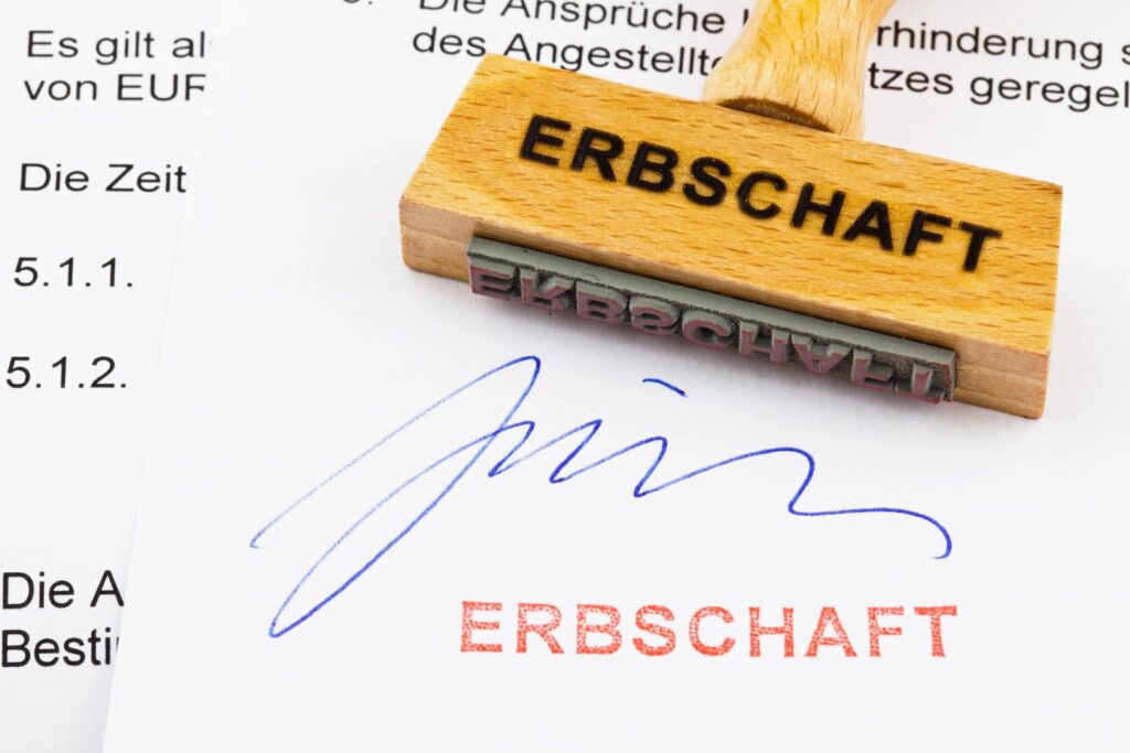 Erbe eingetreten – Was ist jetzt tun – Checkliste Erbfall - Testament und Erbschein